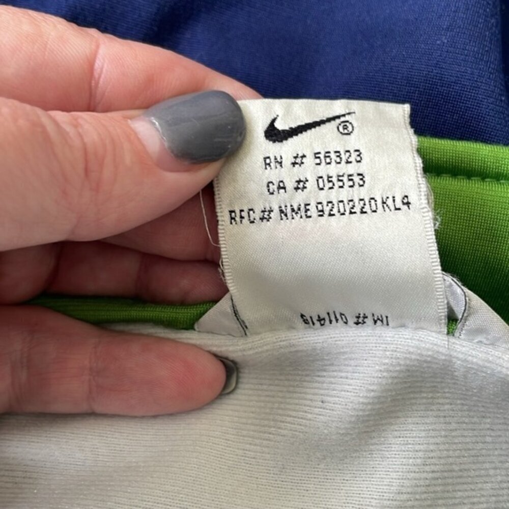 VGC Retro 90's Nike Full Zipper Jacket - Size M - Picture 5 of 6